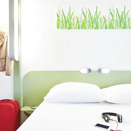 Ibis Budget Marseille Aeroport Provence Vitrolles  Exterior photo