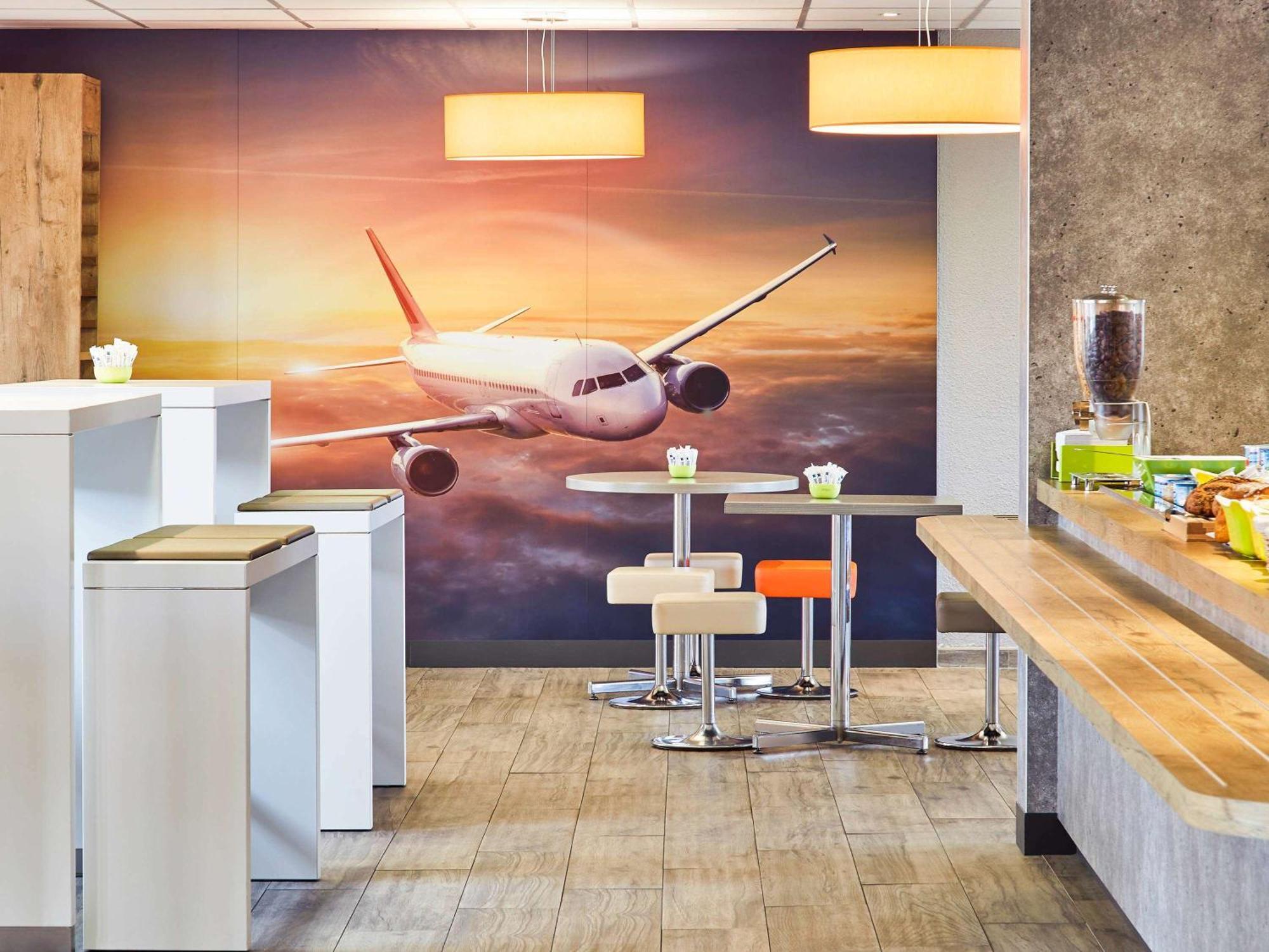 Hotel Ibis Budget Marseille Aeroport Provence Vitrolles (Bouches-du-Rhone)