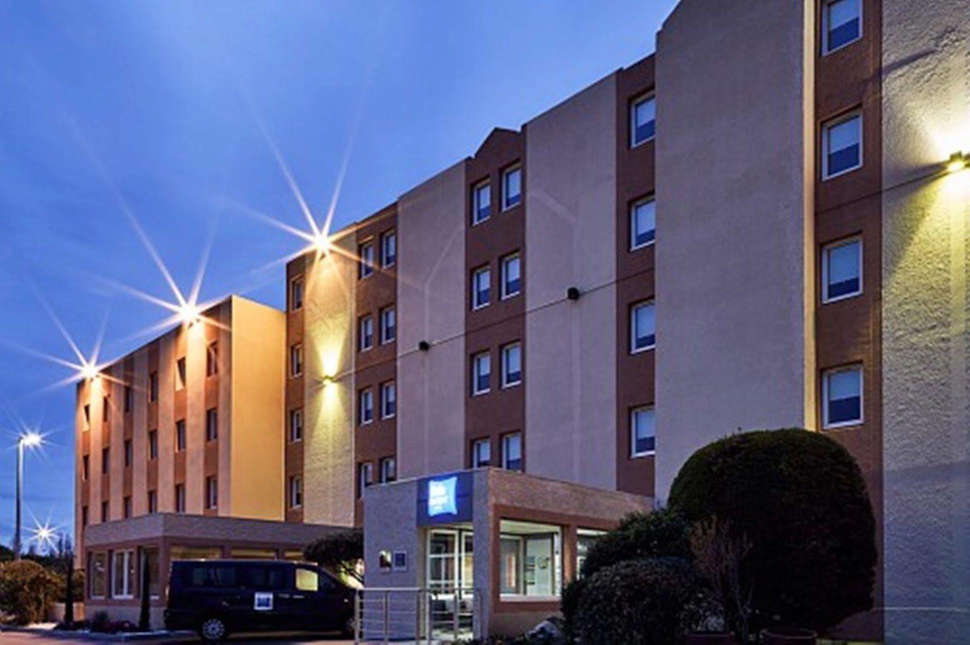 Hotel Ibis Budget Marseille Aeroport Provence 2*